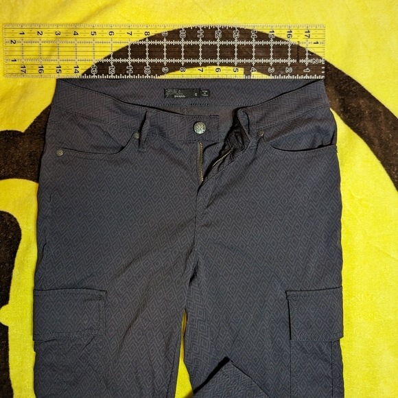 Navy prana cargo pants - 6 pocket size 6 - Picture 2 of 6